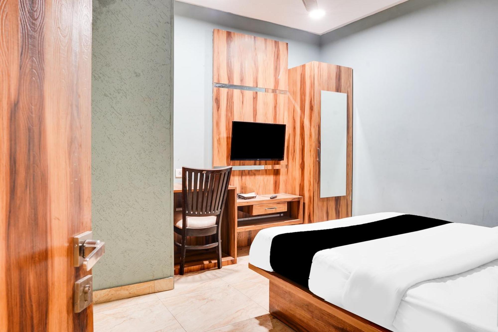 Hotel O Shri Vilas โบปาล ภายนอก รูปภาพ